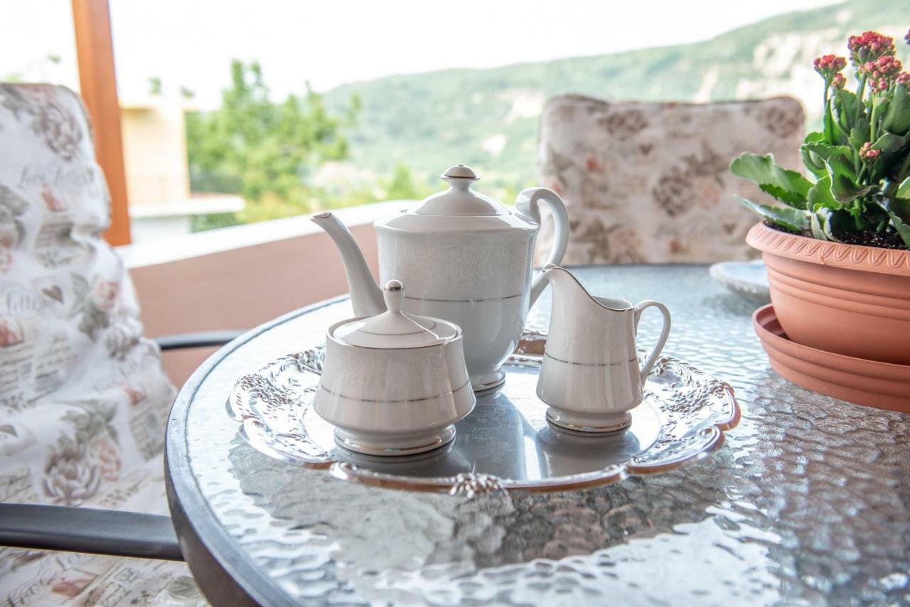 Vilkas Home Topolia Екстериор снимка
