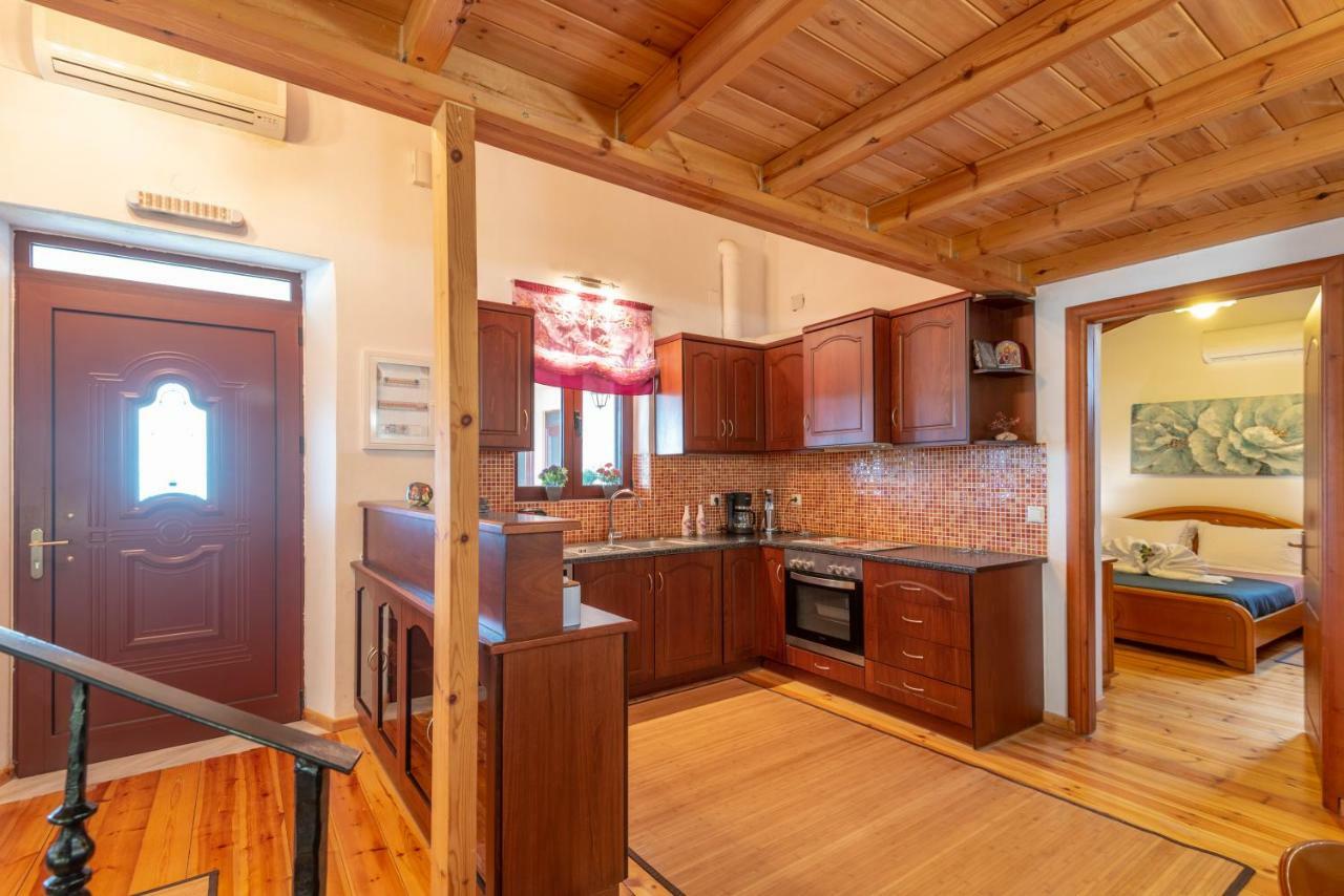 Vilkas Home Topolia Екстериор снимка